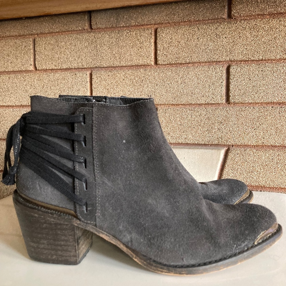 Klub Nico Charcoal Gray/Black Suede Ankle Cowboy Booties Women’s Size 8